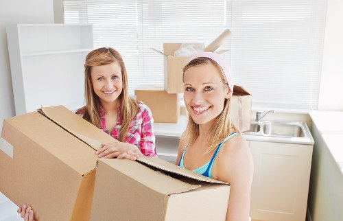 Small moving van service for home and office items in Collierswood