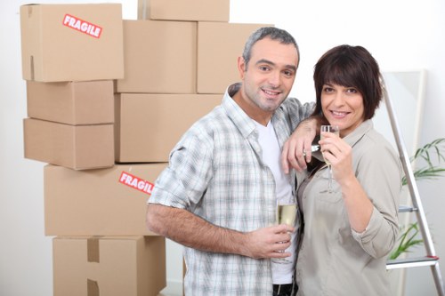 Efficient man with van relocation service in Collierswood